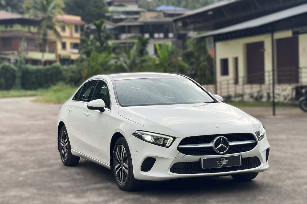 2022 MERCEDES-BENZ A200 LIMOUSINE Image